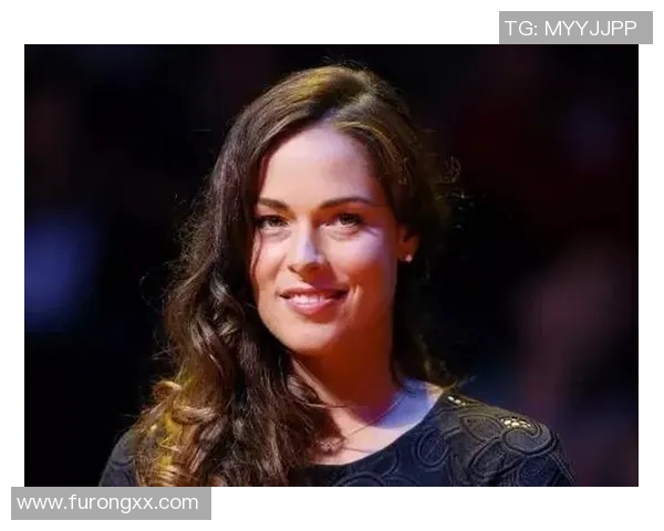 因颜值走红的女足球星：不仅美丽更具实力的足球女性代表